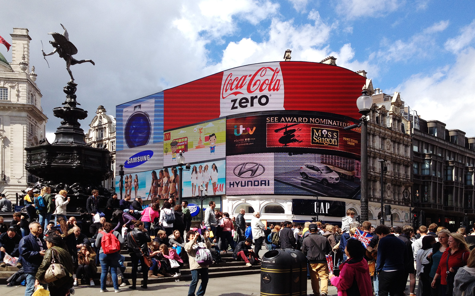 Piccadilly Circus 2 May 2015